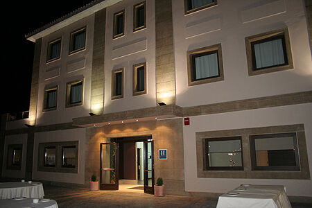 Hotel Entredos Guijuelo Extérieur photo